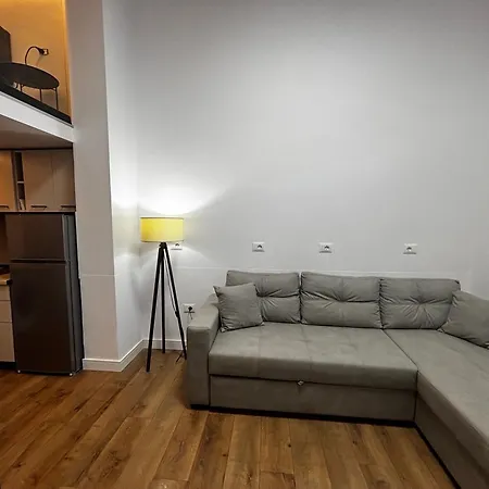 Loft Apartment *