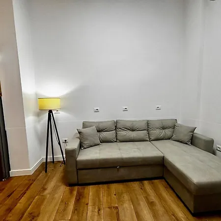 Loft * 地拉那